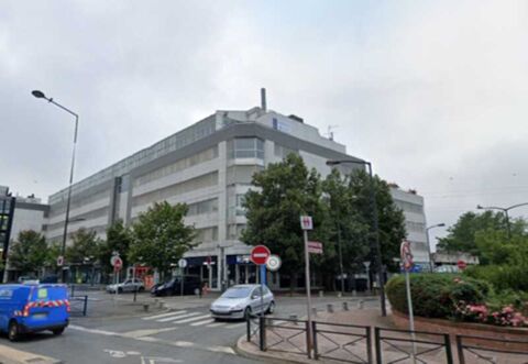   Bureaux - A VENDRE - 840 m non divisibles 