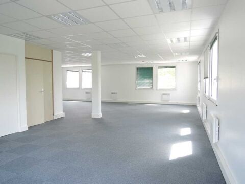   Bureaux - A LOUER - 74 m non divisibles 