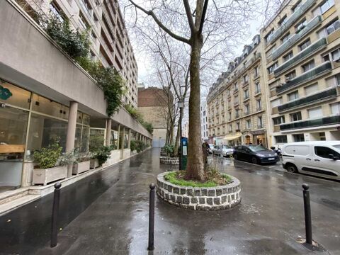Bureaux - A LOUER - 52 m² non divisibles 1733 75018 Paris