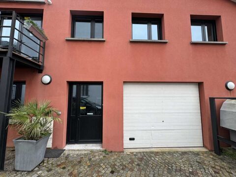 Entrepôts - A LOUER - 157 m² non divisibles 2983 94200 Ivry sur seine