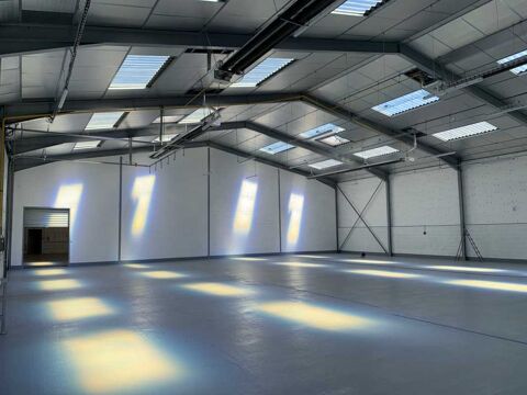   Locaux d'activit - A LOUER - 525 m non divisibles 