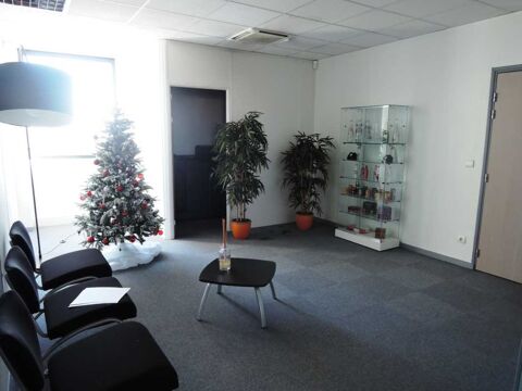 Bureaux - A LOUER - 685 m² divisibles à partir de 88 m² 8563 77144 Montevrain