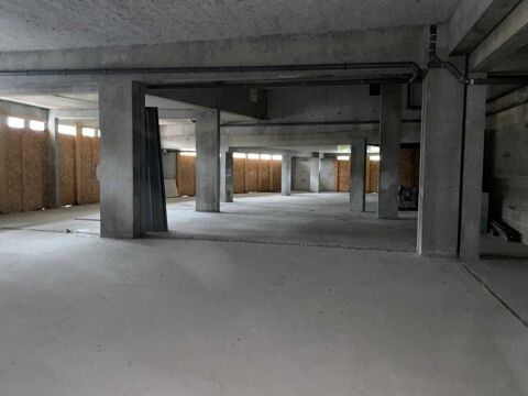 Locaux Commerciaux - A LOUER - 476 m² divisibles à partir de 222 m² 7935 33300 Bordeaux