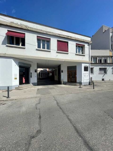 Bureaux - A LOUER - 330 m² divisibles à partir de 35 m² 2888 38100 Grenoble