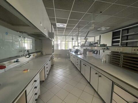 Laboratoires et Bureaux PARIS SACLAY à louer - 3 079 m² non divisibles 26941 91140 Villejust