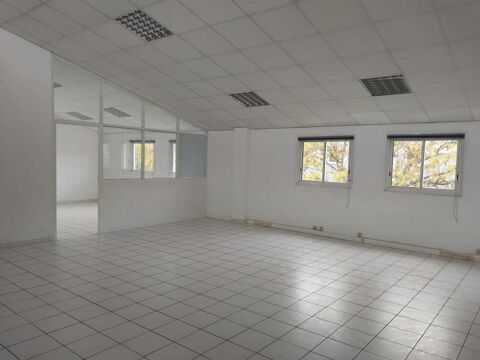 Bureaux - A VENDRE - 100 m² non divisibles 130000 30900 Nimes