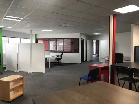   Bureaux - A LOUER - 300 m non divisibles 