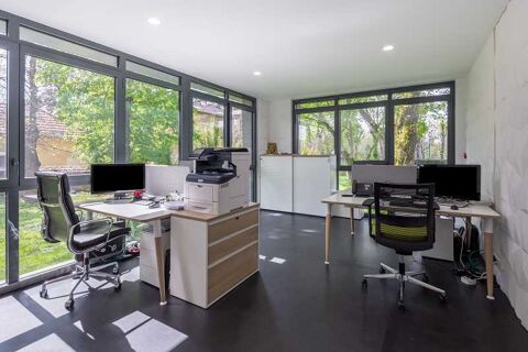   Bureaux - A VENDRE - 679 m² divisibles à partir de 257 m² 