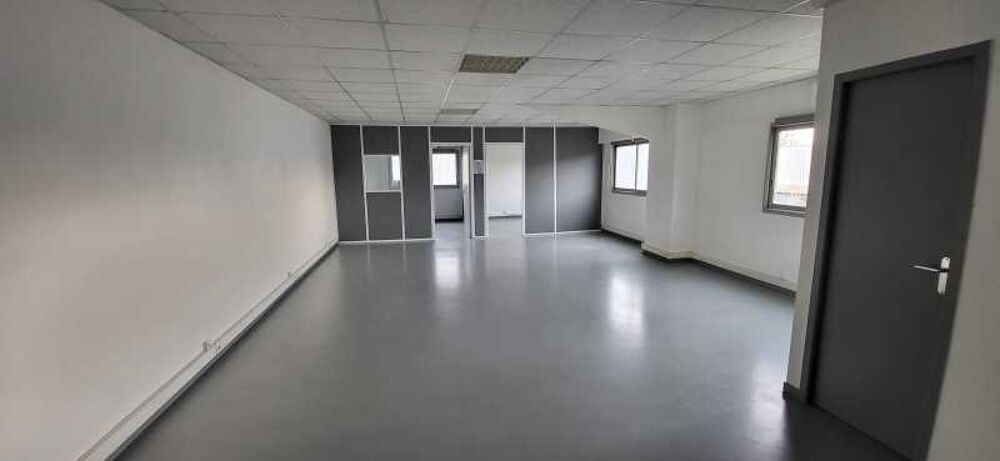   Bureaux - A LOUER - 53 m non divisibles 