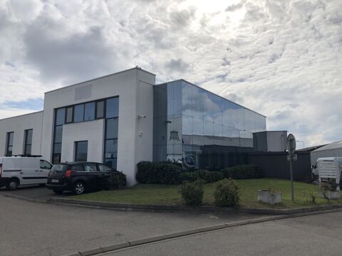 Bureaux - A LOUER - 414 m² divisibles à partir de 200 m² 3958 69200 Venissieux