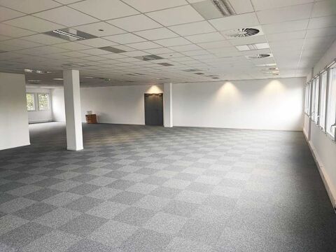 Bureaux - A LOUER - 1 104 m² divisibles à partir de 353 m² 20242 93140 Bondy