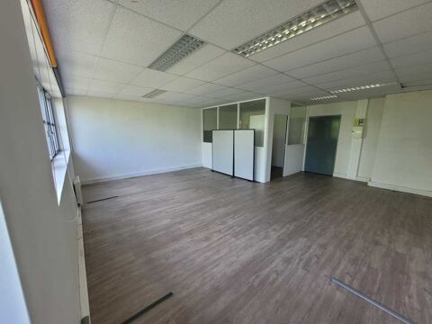 ESPACE MEDIA - 555 m² divisibles à partir de 23 m² 8847 78300 Poissy