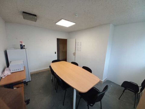 Bureaux - A LOUER - 40 m² non divisibles 800 94230 Cachan