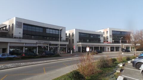 Beau bureau ou cabinet de 78 m&sup2; &agrave; Aix les Bains 1450 73100 Gresy-sur-aix