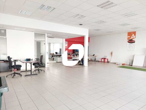 Locaux Commerciaux - A LOUER - 260 m² non divisibles 2600 78760 Jouars pontchartrain