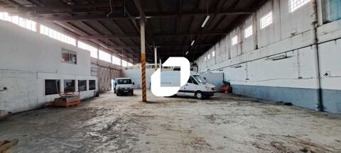 Entrepôts - A LOUER - 1 000 m² non divisibles 10000 93000 Bobigny