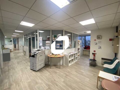 Bureaux - A LOUER - 375 m² divisibles à partir de 184 m² 3757 95520 Osny