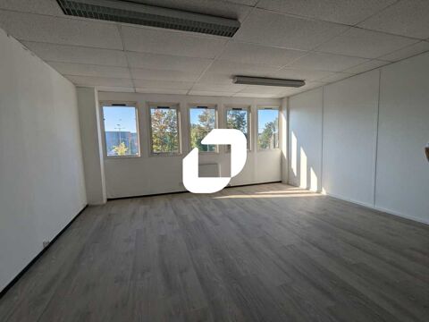 LOCAUX LUMINEUX - 630 m² divisibles à partir de 30 m² 6300 78310 Coignieres