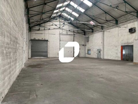 Entrepôts - A LOUER - 1 908 m² divisibles à partir de 954 m² 13515 69008 Lyon