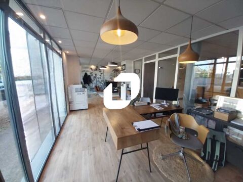 Locaux Commerciaux - A LOUER - 62 m² non divisibles 1550 33520 Bruges
