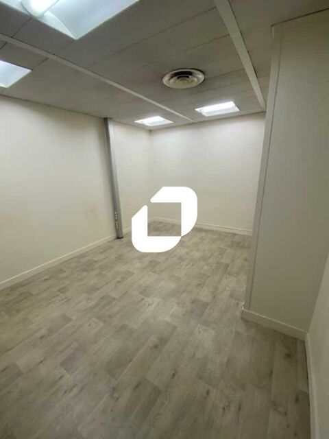Bureaux - A VENDRE - 46 m² non divisibles 224986 75015 Paris