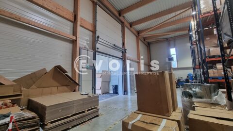   Locaux d'activit - A VENDRE - 1032 m non divisibles 