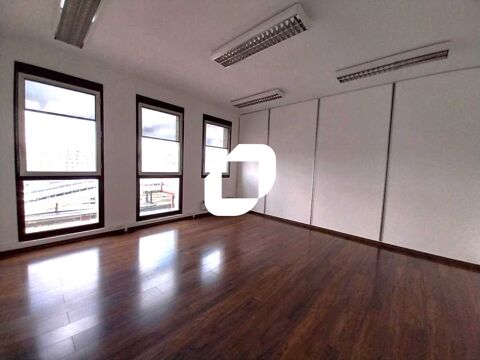 Bureaux - A LOUER - 90 m² divisibles à partir de 27 m² 350 78180 Montigny le bretonneux