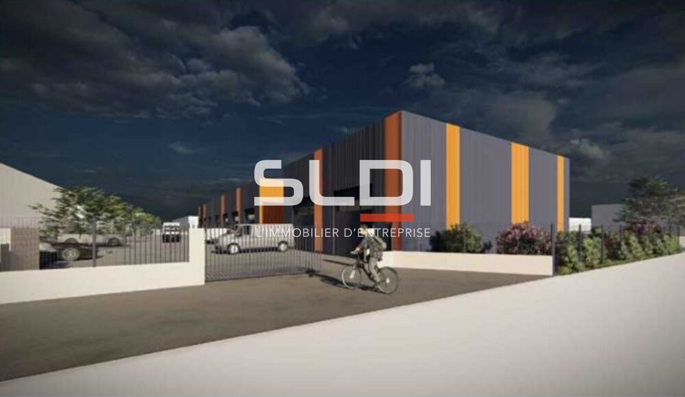  Locaux d'activits - A VENDRE - 1083 m divisibles  partir de 115 m 