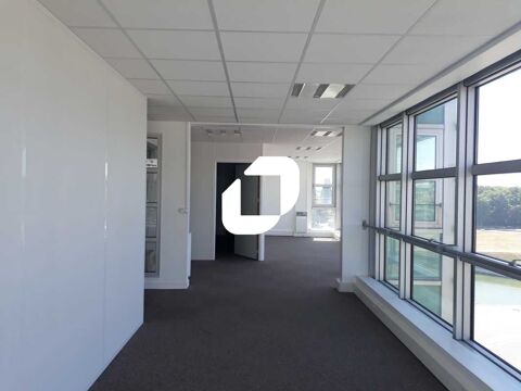 Bureaux - A LOUER - 389 m² divisibles à partir de 84 m² 4869 78280 Guyancourt