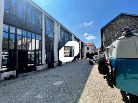Très beau loft à louer dans un environnement calme - 52 m² non divisibles 2400 94110 Arcueil