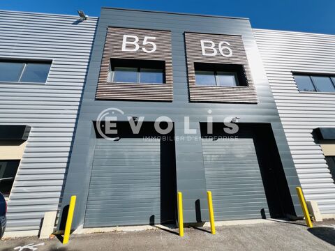 A LOUER LOCAUX D'ACTIVITES - 687 m² divisibles à partir de 229 m² 7156 77600 Bussy saint georges