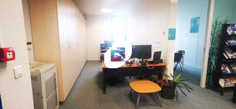 Bureaux - A LOUER - 245 m² non divisibles 3369 77700 Serris