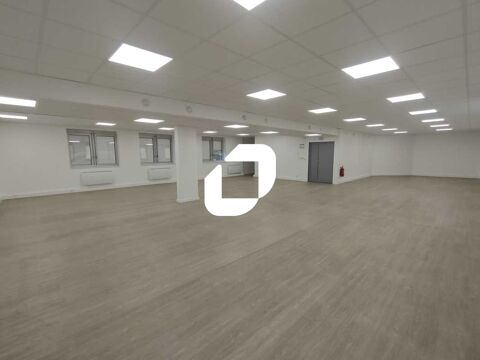 Proche gare Versailles Chantier - 535 m² divisibles à partir de 145 m² 7579 78000 Versailles