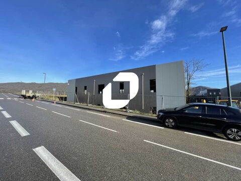 Locaux d'Activités - A LOUER - 1 000 m² divisibles à partir de 200 m² 8333 38500 Voiron