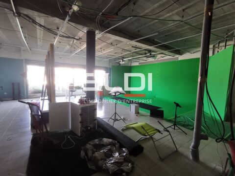 Locaux commerciaux - A LOUER - 108 m² non divisibles 1303 38440 Saint jean de bournay