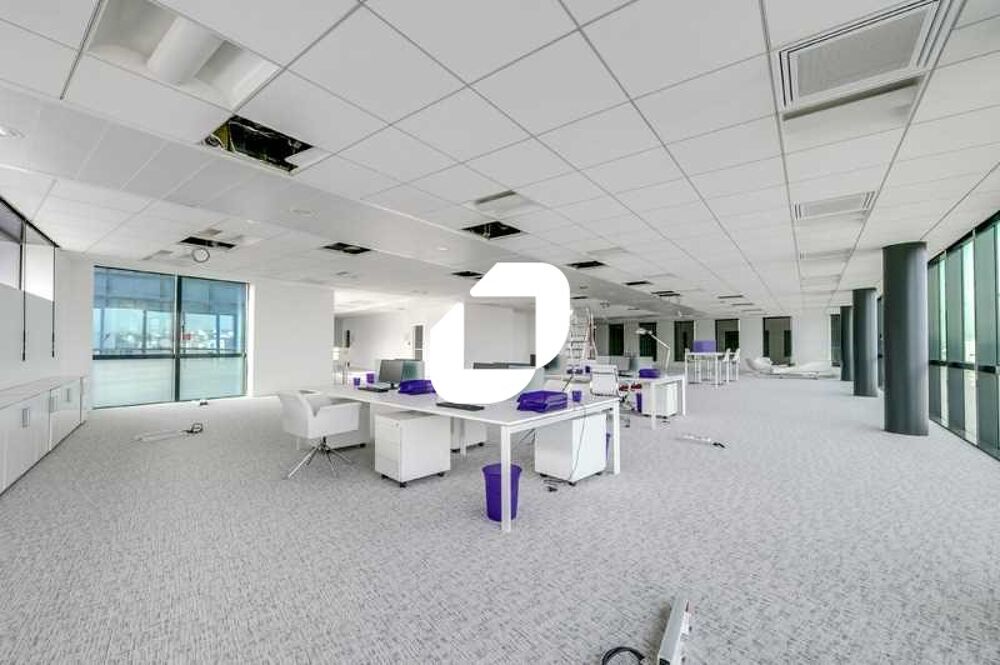   Bureaux aux bords de Seine - 1342 m divisibles  partir de 143 m 