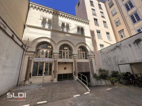 Bureaux - A LOUER - 828 m² non divisibles 13331 69002 Lyon