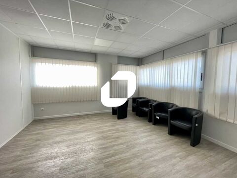 Bureaux - A LOUER - 64 m² non divisibles 950 33380 Biganos