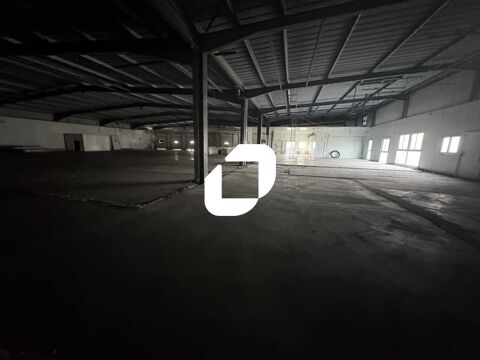 Locaux d'Activités - A LOUER - 2 407 m² non divisibles 16047 33310 Lormont