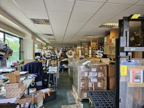  Bureaux - A LOUER - 1000 m non divisibles 