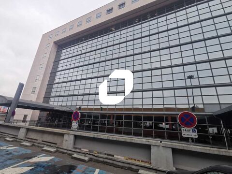 Bureaux - A LOUER - 673 m² divisibles à partir de 76 m² 8975 94000 Creteil