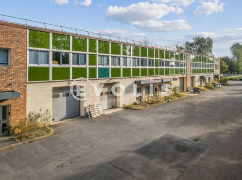   Locaux d'activit - A LOUER - 352 m non divisibles 