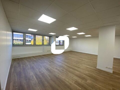   Bureaux - A LOUER - 983 m divisibles  partir de 34 m 