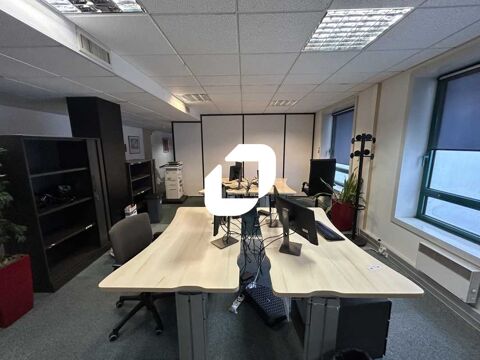 Bureaux - A LOUER - 1 493 m² divisibles à partir de 233 m² 21933 77000 Melun