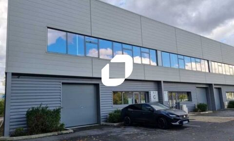 Locaux d'Activités - A LOUER - 233 m² non divisibles 2524 77600 Bussy saint martin