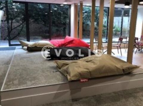   Bureaux - A LOUER - 2816 m divisibles  partir de 233 m 