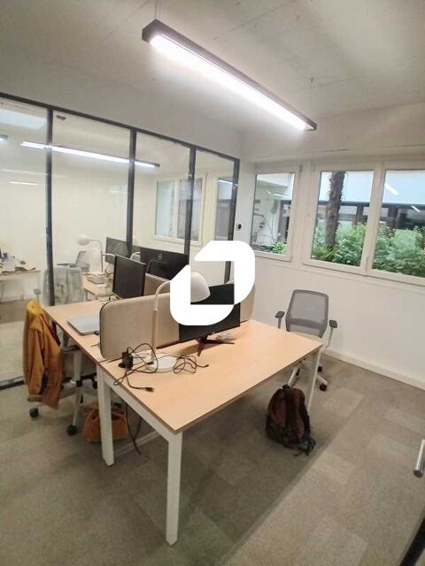 Bureaux - A LOUER - 25 m² non divisibles 12284 75017 Paris