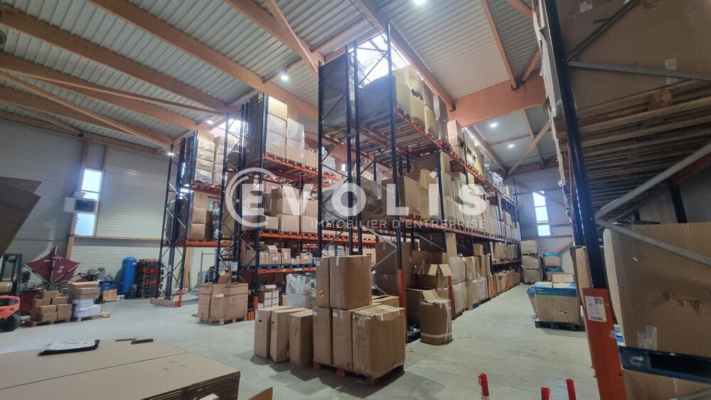   Locaux d'activit - A VENDRE - 1032 m non divisibles 