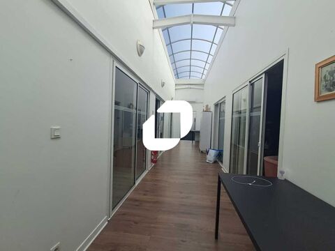   Locaux d'Activits - A LOUER - 826 m non divisibles 