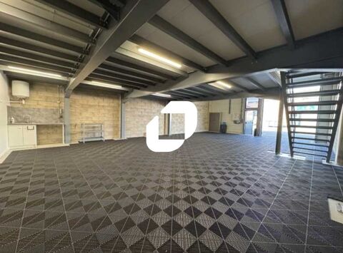 Locaux d'Activités - A LOUER - 203 m² non divisibles 1800 77700 Serris